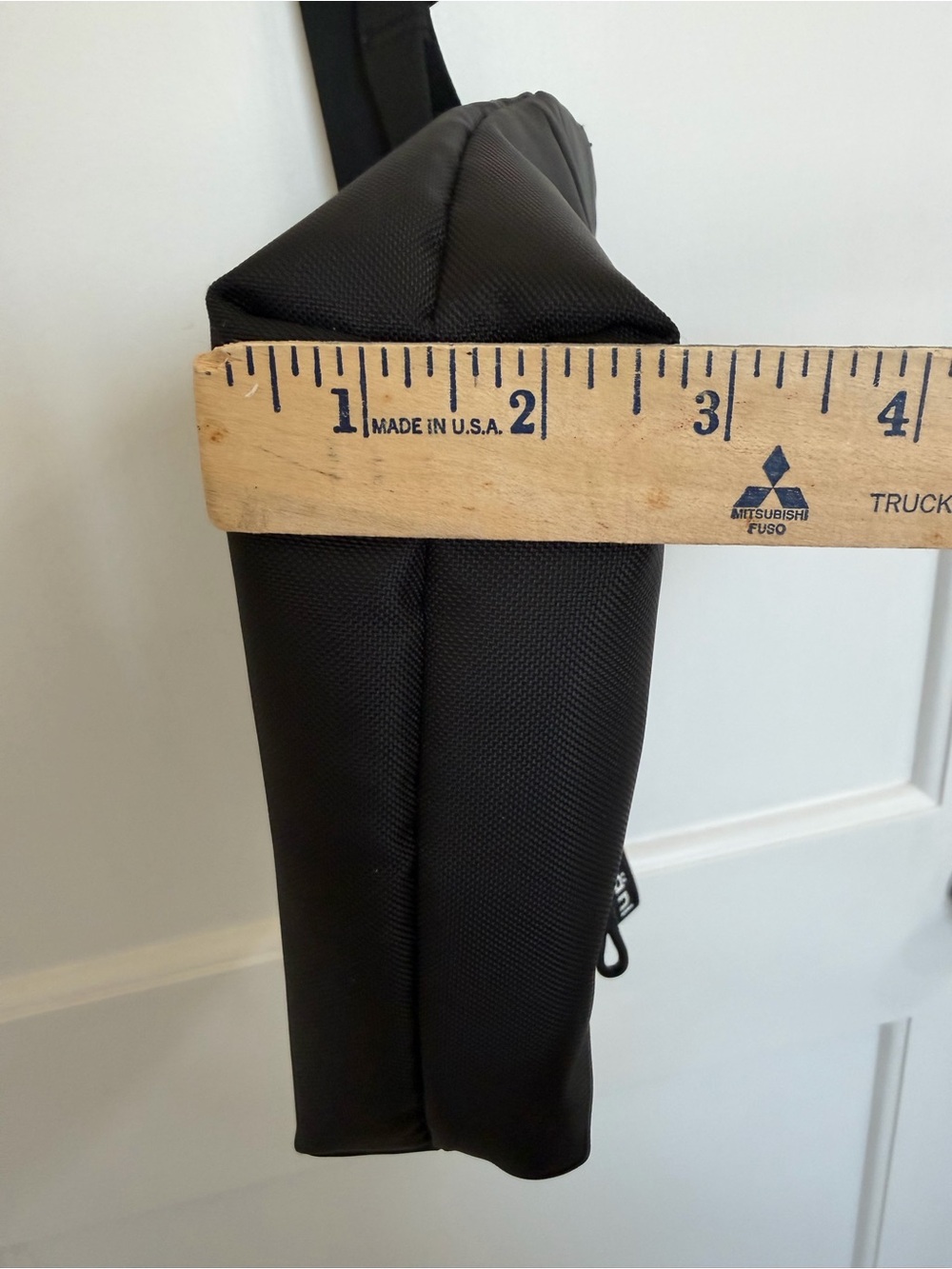Sherpani Black Compact Crossbody Sling Bag - Picture 9 of 15